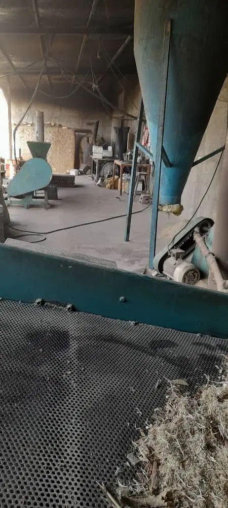 استخدام نیروی کارگر استادکار زغال فشرده چینی|استخدام صنعتی، فنی، مهندسی|خمینی‌شهر, |دیوار