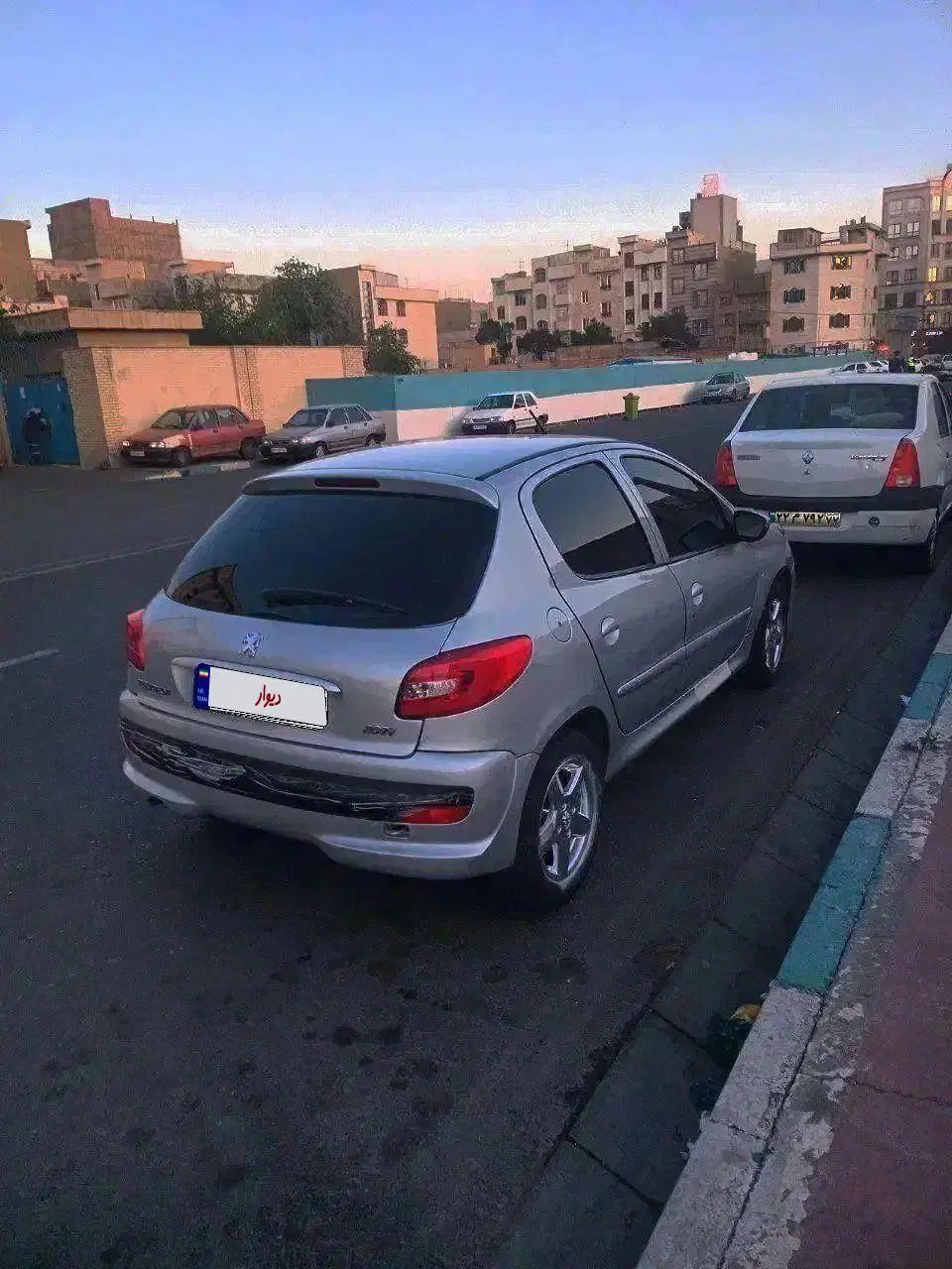 ۲۰۷ مدل۹۹|خودرو سواری و وانت|تهران, اسفندیاری|دیوار