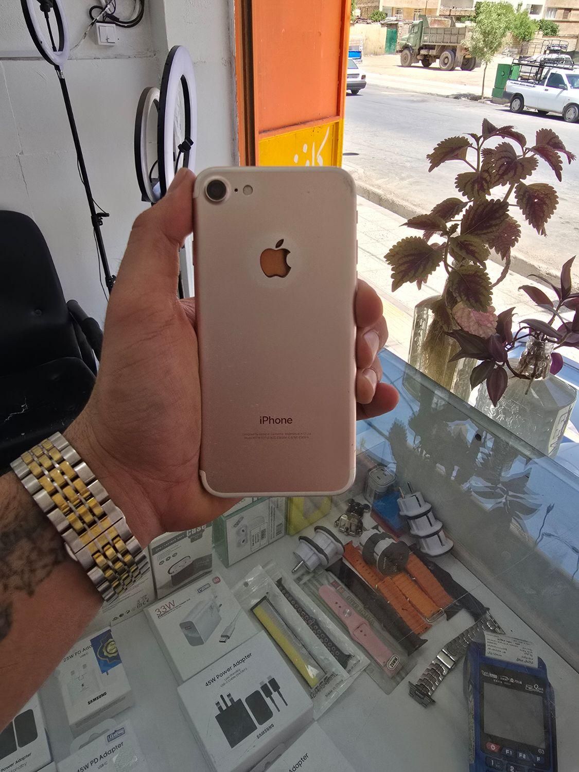 iphone 7 128GB|موبایل|شیراز, احمدآباد|دیوار