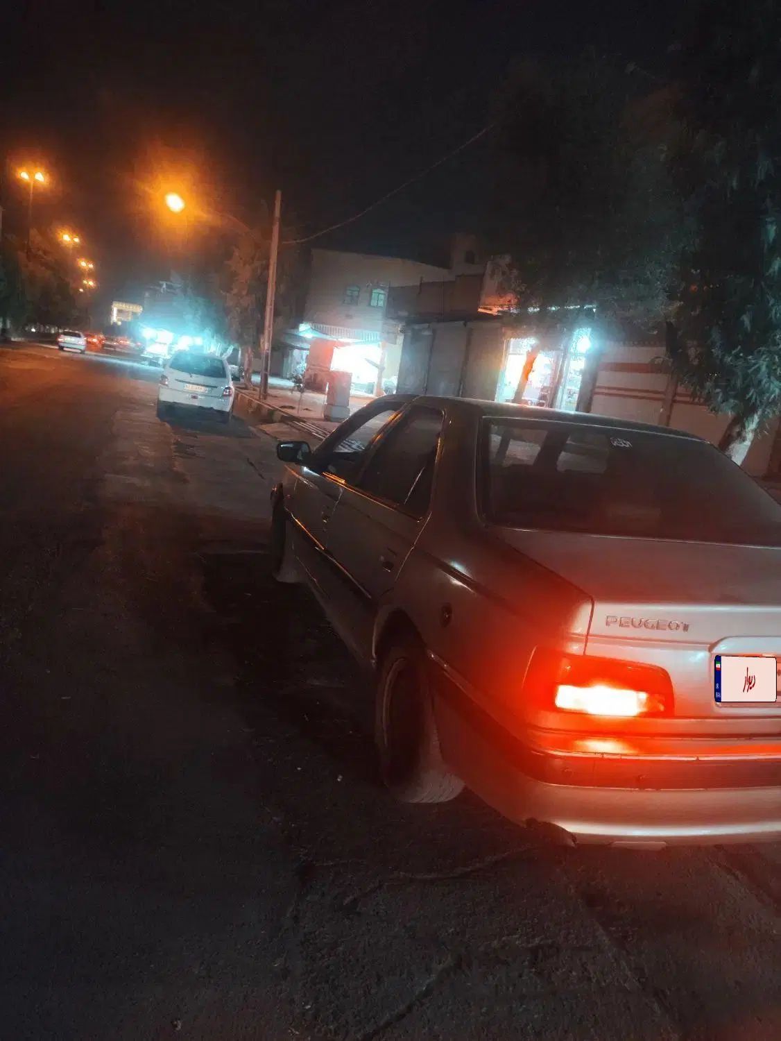 فروش فوری پژو پارس مدل ۸۱ موتو ۱۴۰۳ ثبت در سند|خودرو سواری و وانت|اهواز, شهرک الهیه|دیوار