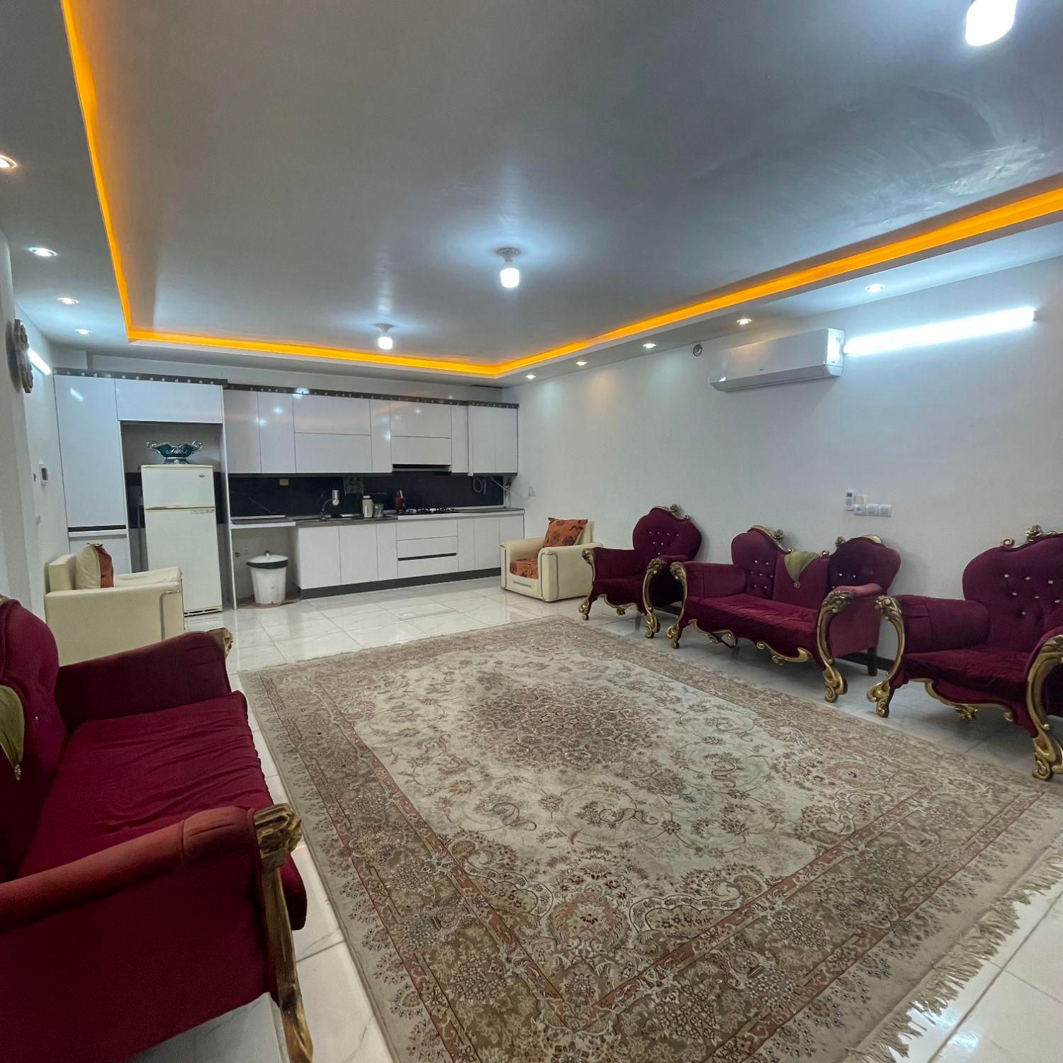 استخر سرپوشیده ابگرم و جکوزی آتشکده|اجارهٔ کوتاه‌مدت ویلا و باغ|فولادشهر, |دیوار