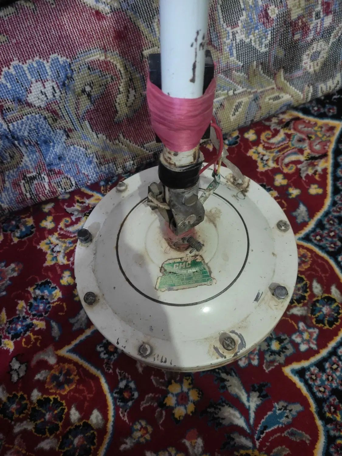 دوعدد پنکه سقفی نیاز به روغن کاری تعمیرجوزیع داره|پنکه و تصفیه‌کنندهٔ هوا|خاش, |دیوار