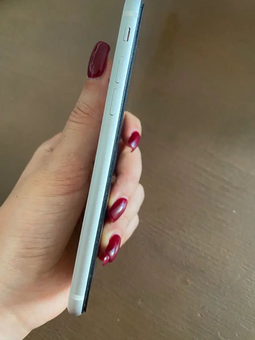 اپل iPhone SE (2020) با حافظهٔ ۱۲۸ گیگابایت|موبایل|مشهد, هنرستان|دیوار
