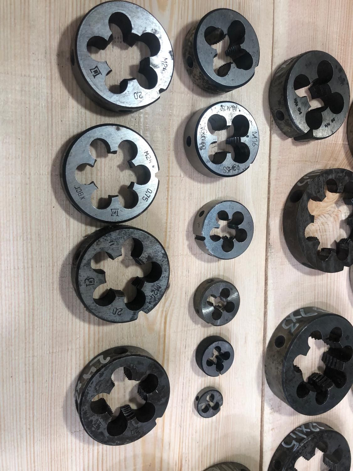 حدیده اینچ و میلیمتر ابزار رزوه زنی|ابزارآلات|تهران, هفده شهریور|دیوار