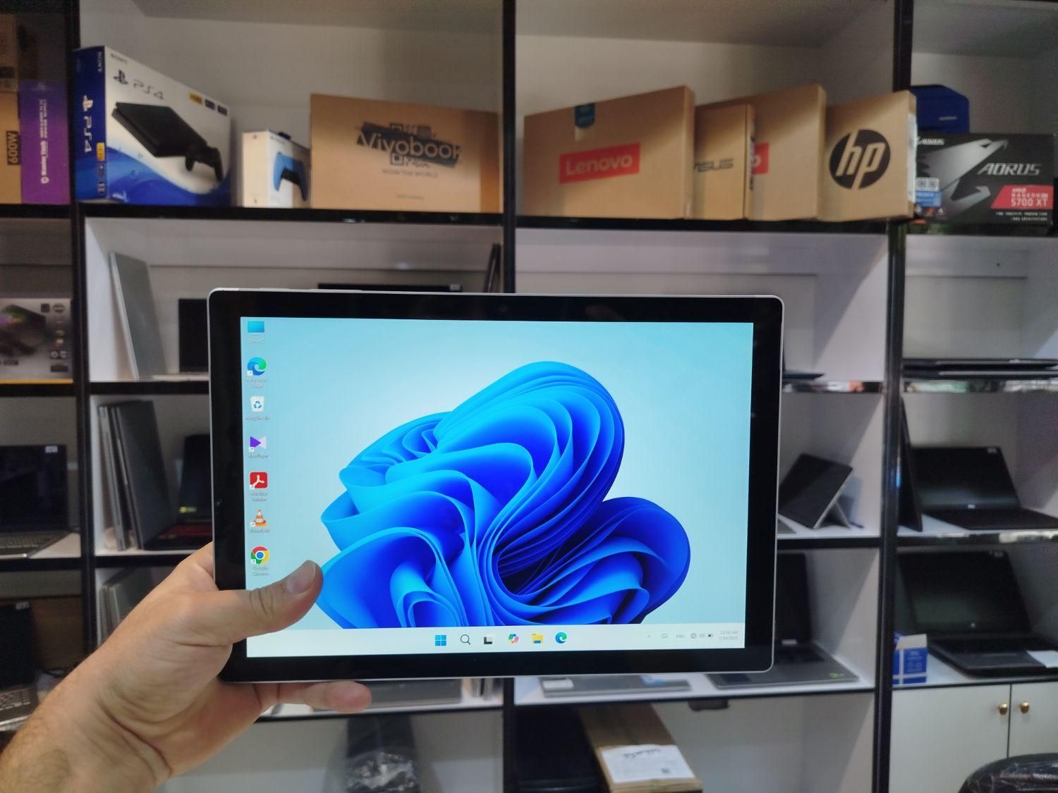 سرفیس پرو 7 ،(زینی وند ،علاالدین طبقه بالا)|رایانه همراه|خرمآباد, |دیوار