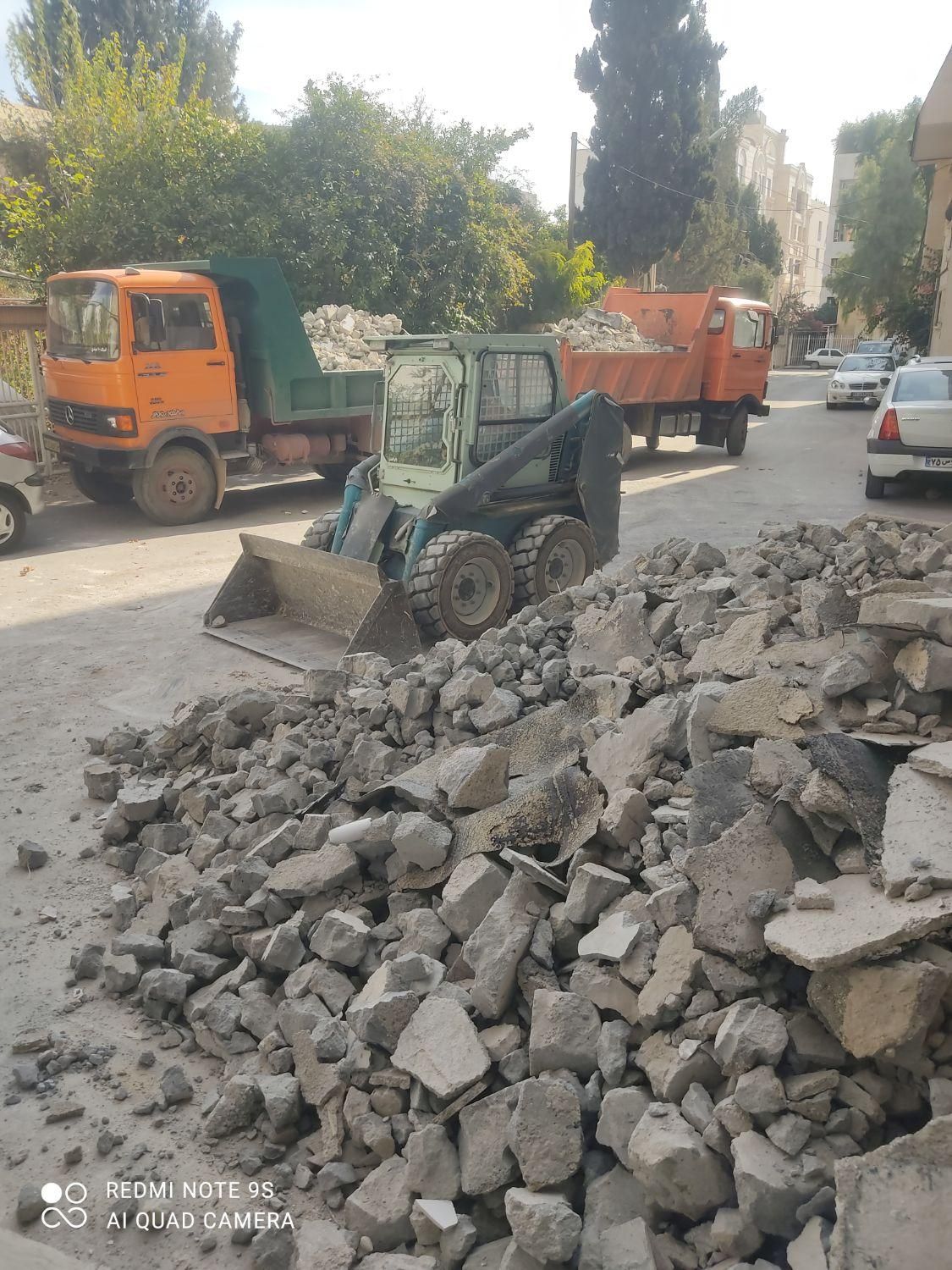 حمل نخاله با خاور کمپرسی بابکت ماسه ناخاله در هرجا|خدمات حمل و نقل|شیراز, کوی زهرا|دیوار