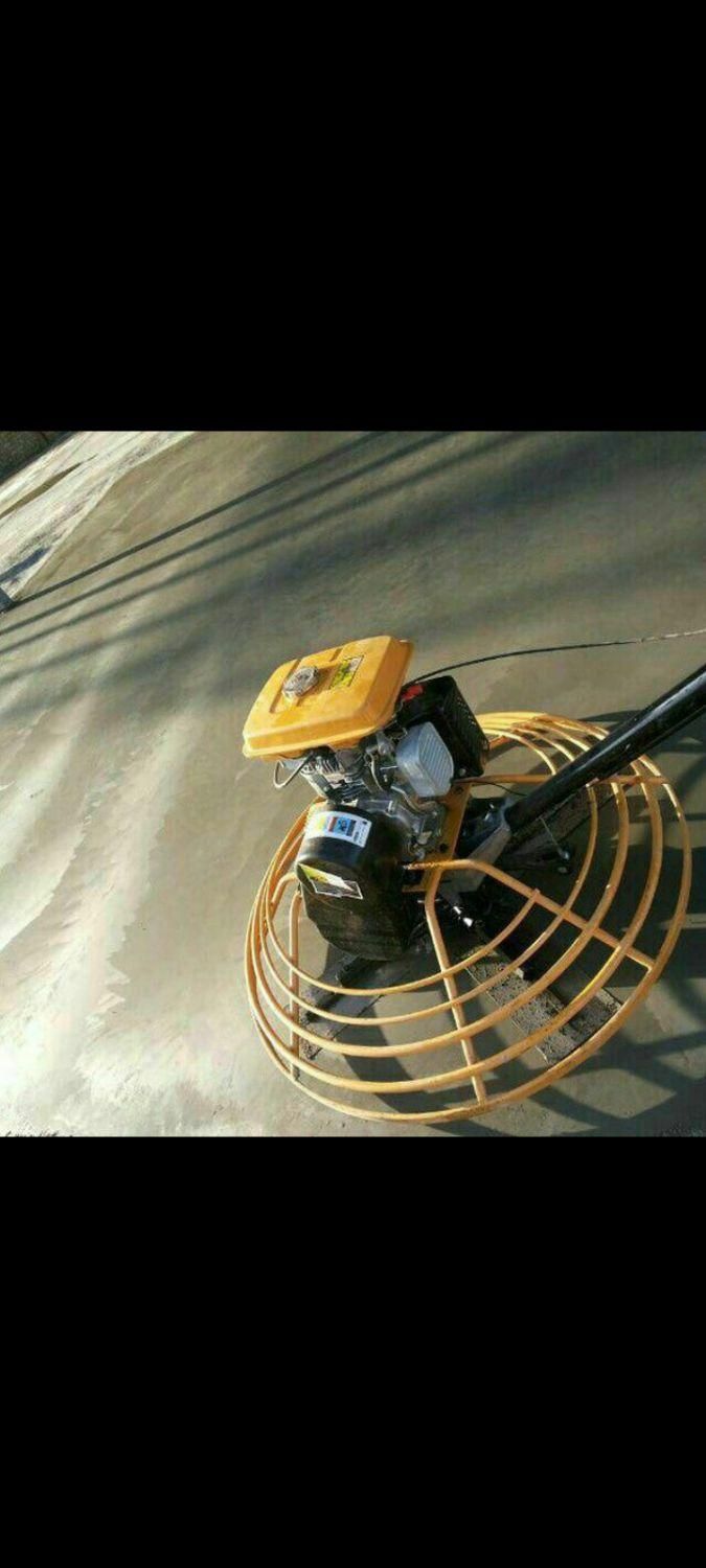 بتن ریزی کف با ماله پروانه ای|خدمات پیشه و مهارت|اراک, |دیوار