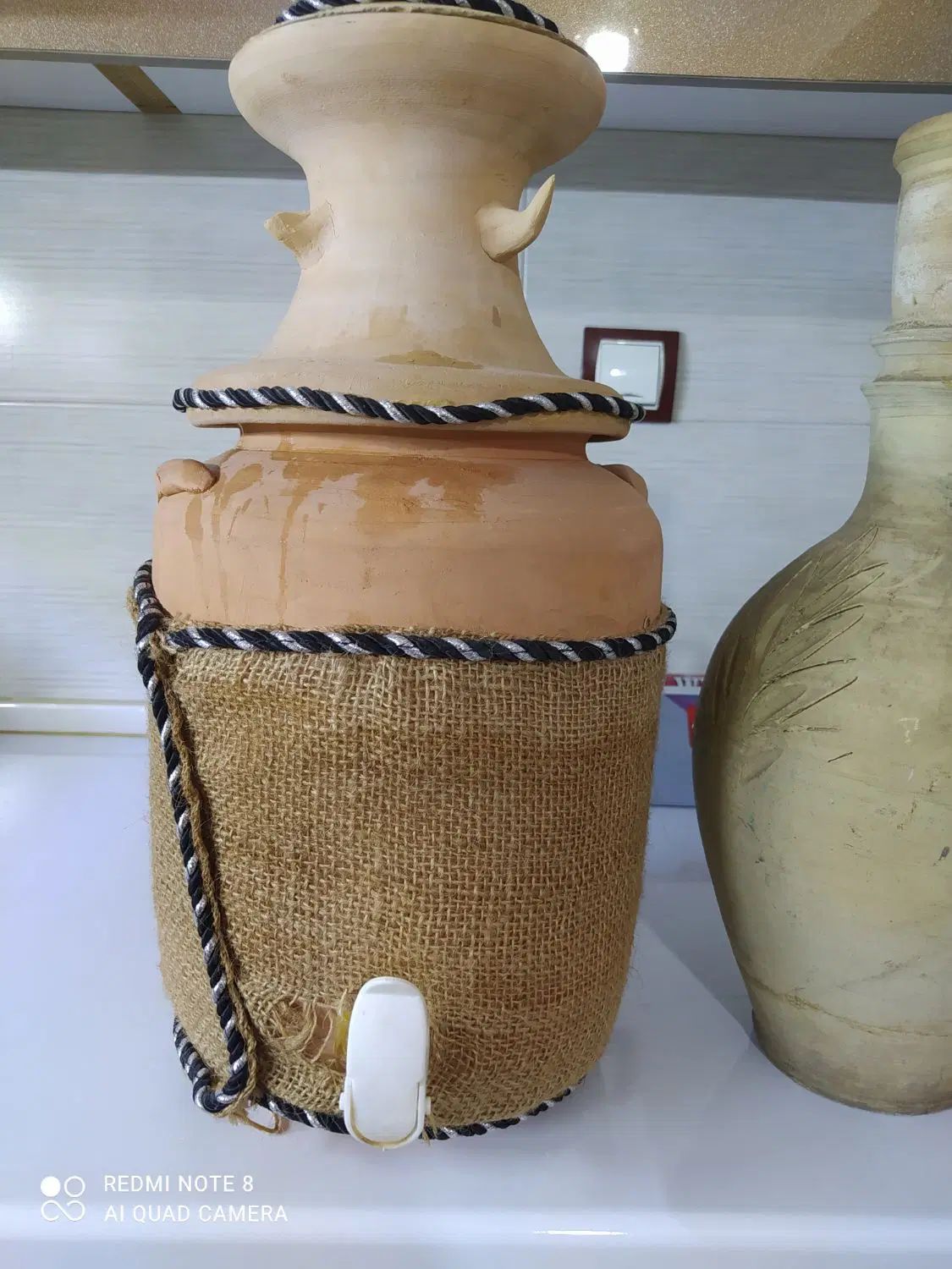 کلمن و کوزه سفالی|صنایع دستی و سایر لوازم تزئینی|اصفهان, عطار نیشابوری|دیوار