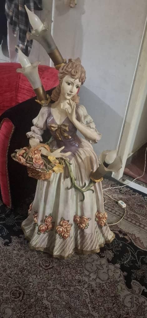 چراغ خواب|چراغ خواب و آباژور|رشت, فلسطین|دیوار