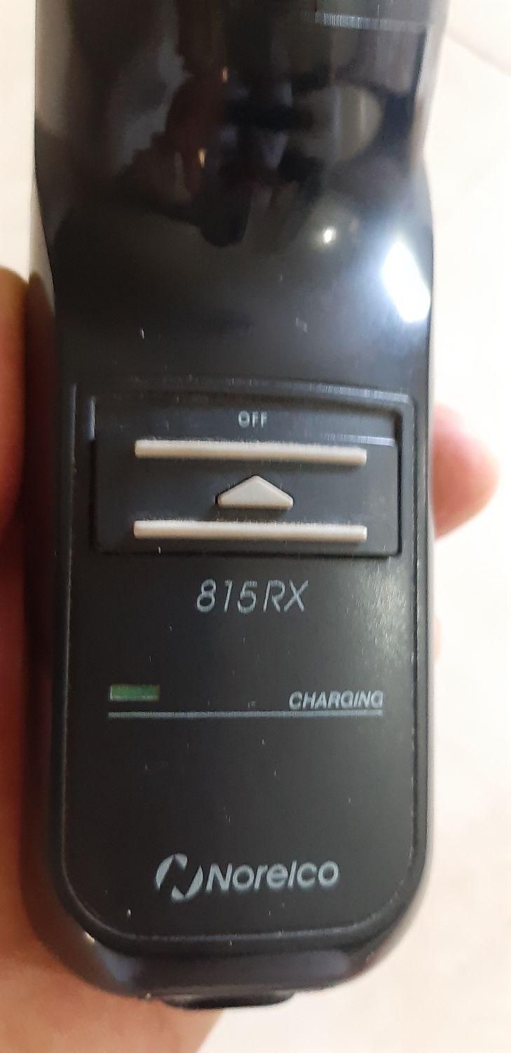 یک عدد ریش تراش شارژی مردانه سالم|آرایشی، بهداشتی، درمانی|فولادشهر, A6|دیوار