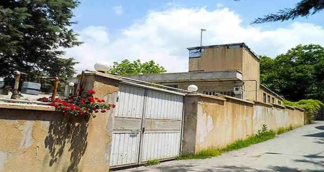 630 متر دربست اداری.آموزشی‌.درمانی‌.ورزشی‌.صنعتی|اجارهٔ خانه و ویلا|اصفهان, شفق|دیوار
