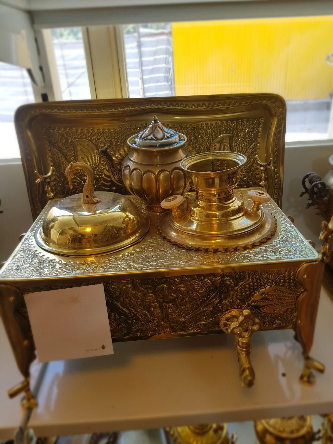 منقل سماور دار برنجی *|کلکسیون اشیاء عتیقه|همدان, |دیوار