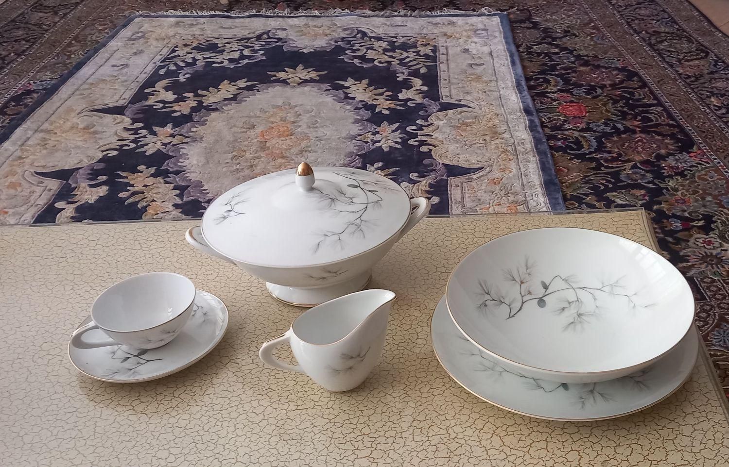 چینی ژاپنی اصل مارک سانگو ۸۸ پارچه|ظروف سرو و پذیرایی|تهران, عباس‌آباد|دیوار