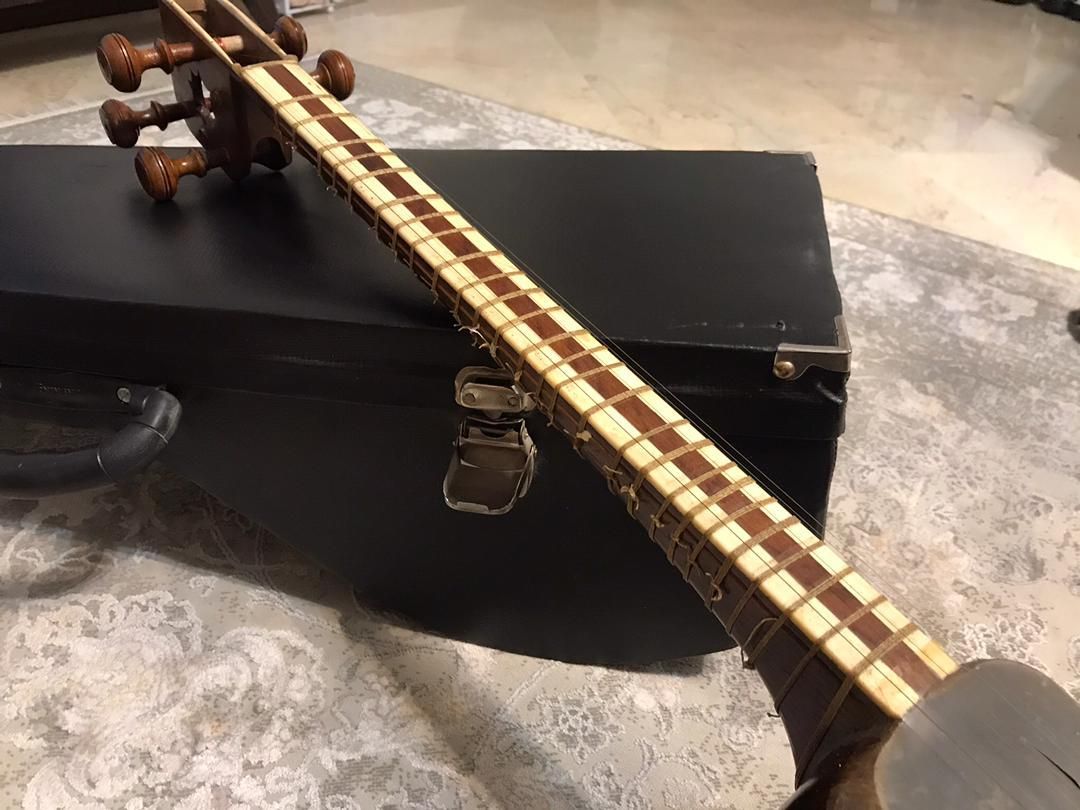 * تار اوس فرج الله ۱۰۰ساله *|سازهای سنتی|تهران, جنت‌آباد مرکزی|دیوار