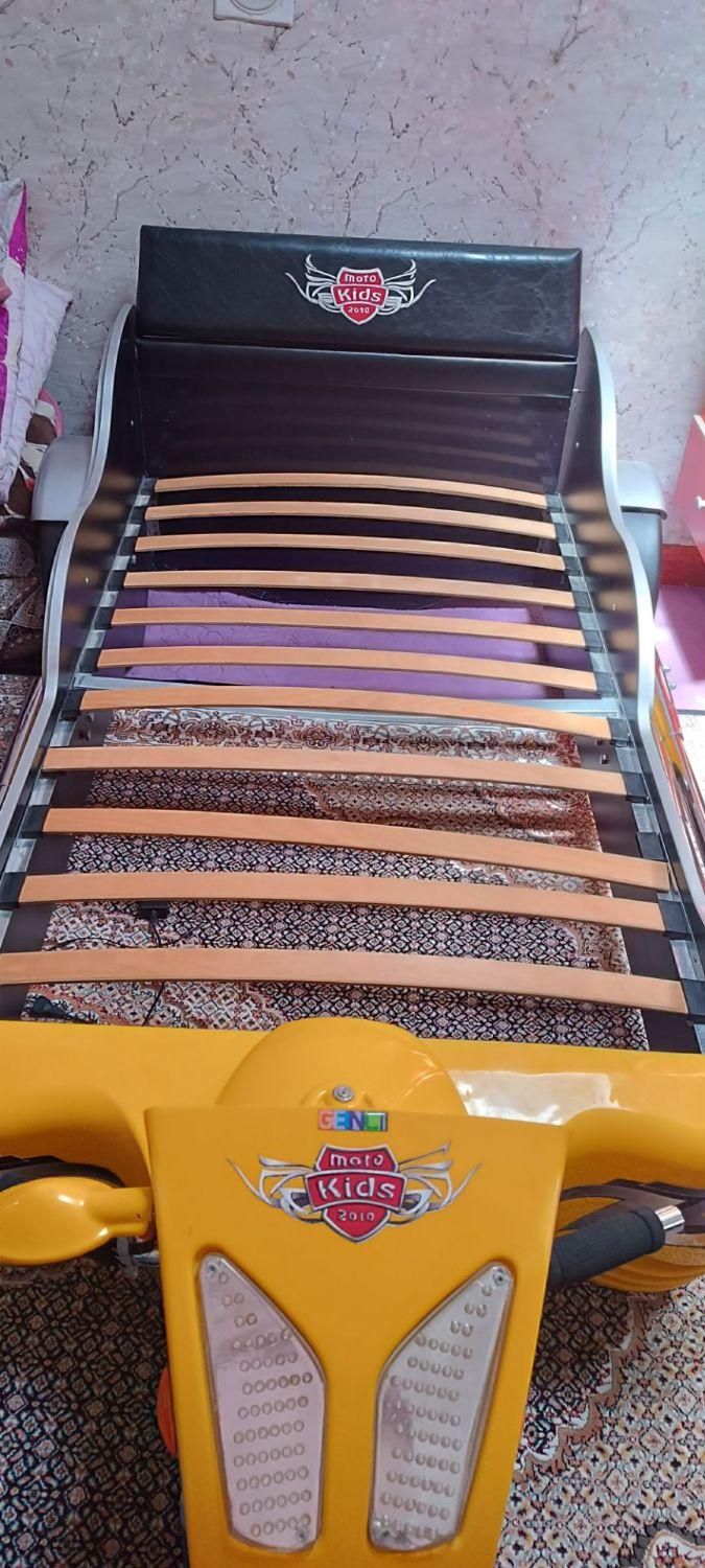 تخت خواب مدل ماشین چراغ دار|تخت و سرویس خواب|تبریز, |دیوار