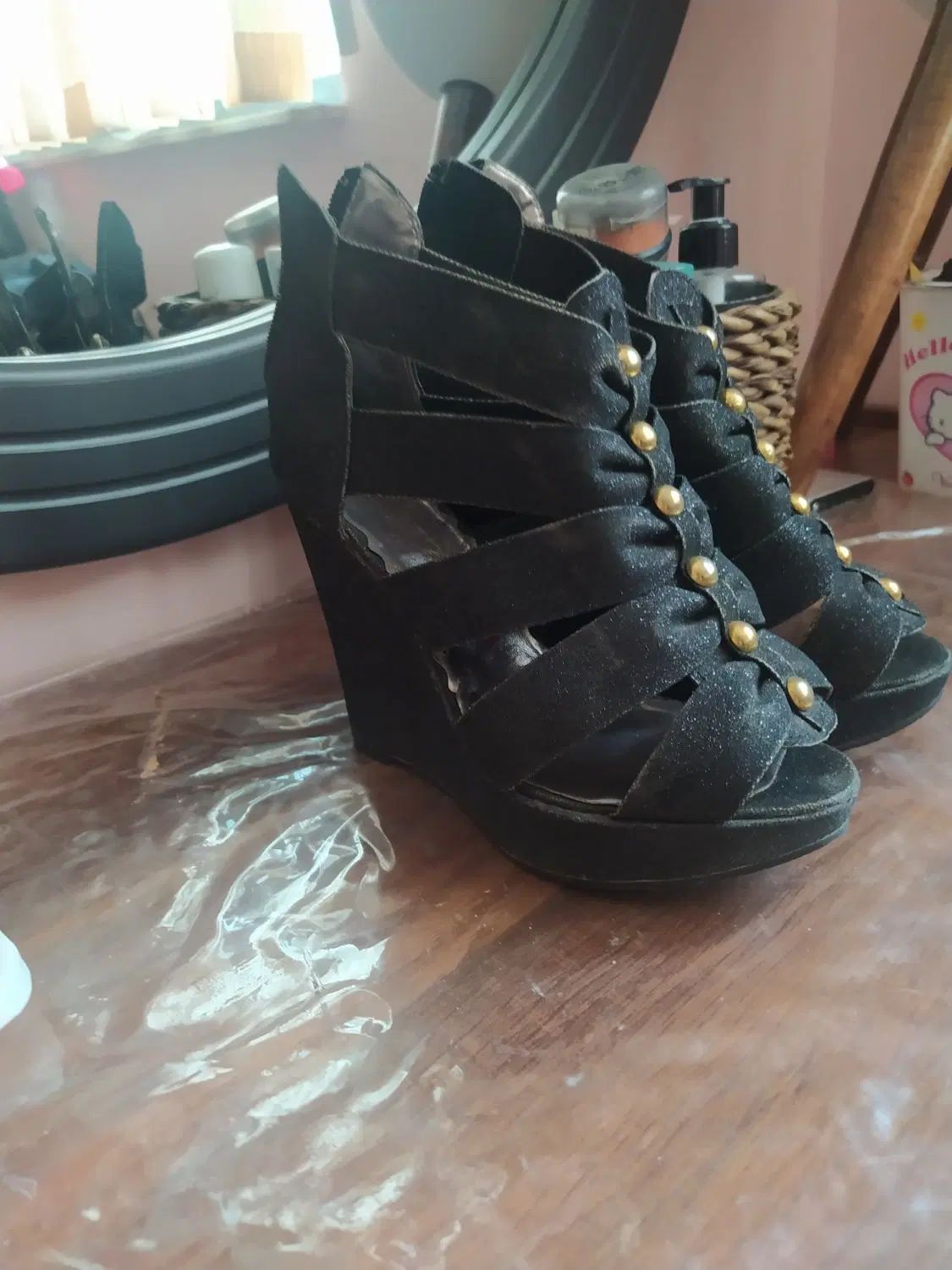 در حد نو|کیف، کفش، کمربند|اردبیل, |دیوار