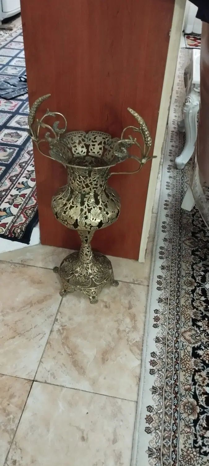 لوستر گلدان کنارسالنی ساعت برنز|لوستر و چراغ آویز|تهران, چیتگر شمالی|دیوار