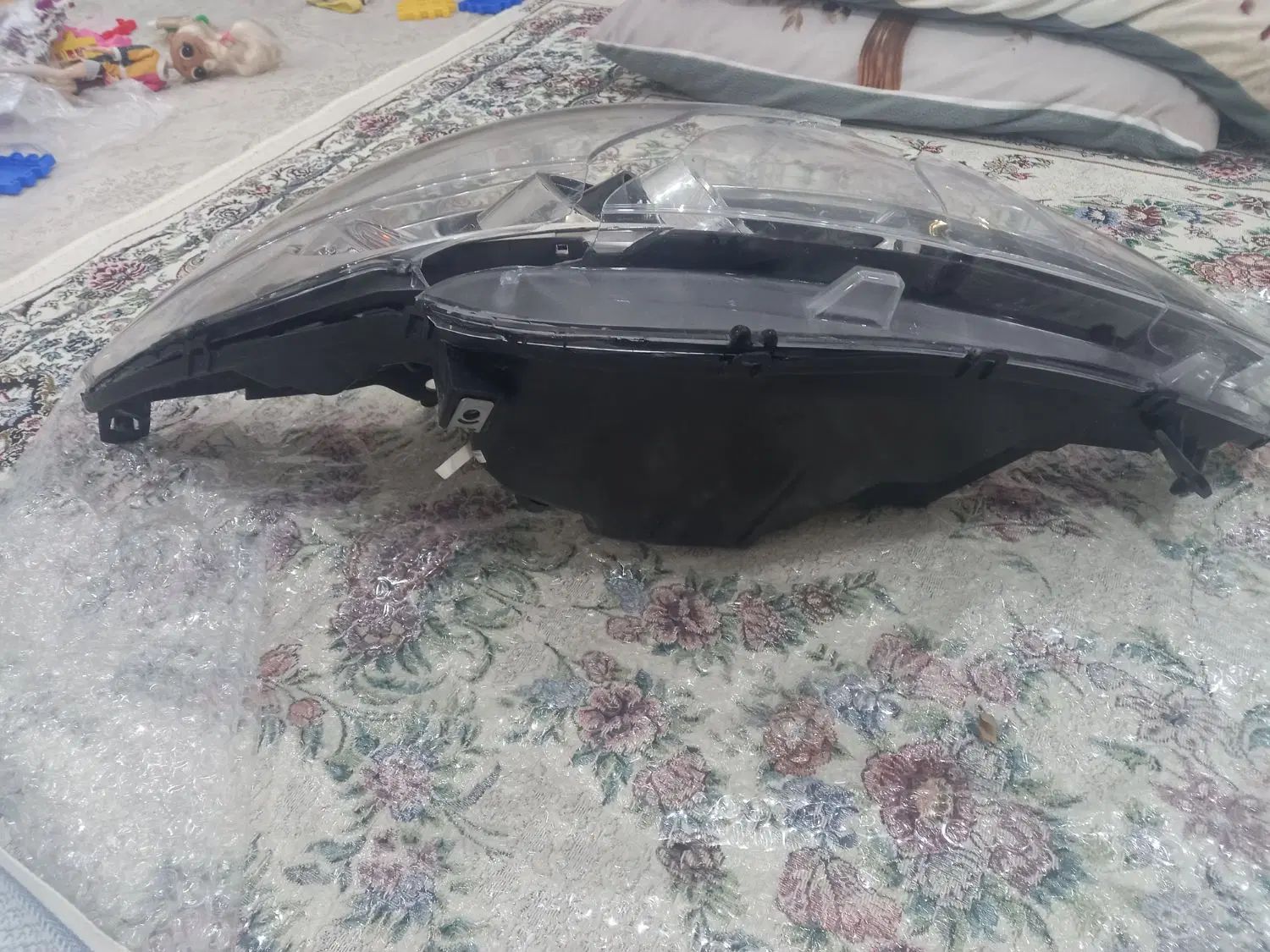 چراغ جلوسمت راست پژو۲۰۷درحدنویکسال کارکرده|قطعات یدکی و لوازم جانبی|قرچک, ولی آباد|دیوار