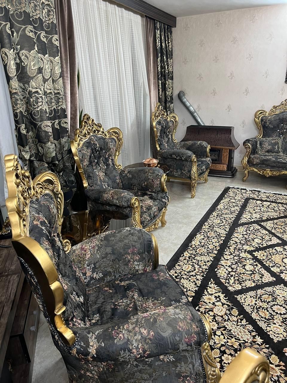 مبل۷نفره استیل با میز وسط و دو تا جلو مبلی|مبلمان خانگی و میز عسلی|تهران, قصر فیروزه ۲|دیوار