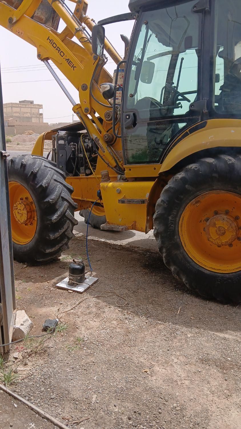 شارژ گاز کولر اتومبیل سبک و سنگین جهان اتومات 2|خدمات موتور و ماشین|زابل, |دیوار