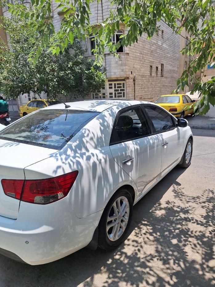 کیا سراتو اتوماتیک 2000cc، مدل 97|خودرو سواری و وانت|تهران, اسکندری|دیوار