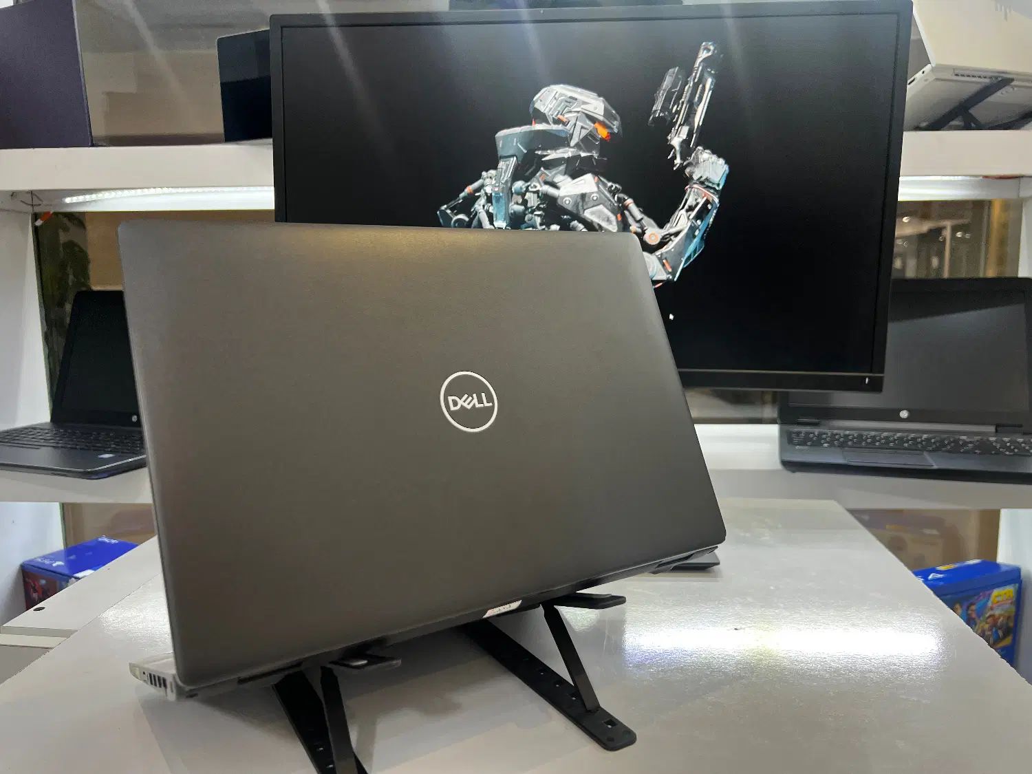 لپتاپ لمسی DELL/ پردازنده core i5 نسل 8/با گارانتی|رایانه همراه|مشهد, راهنمایی|دیوار