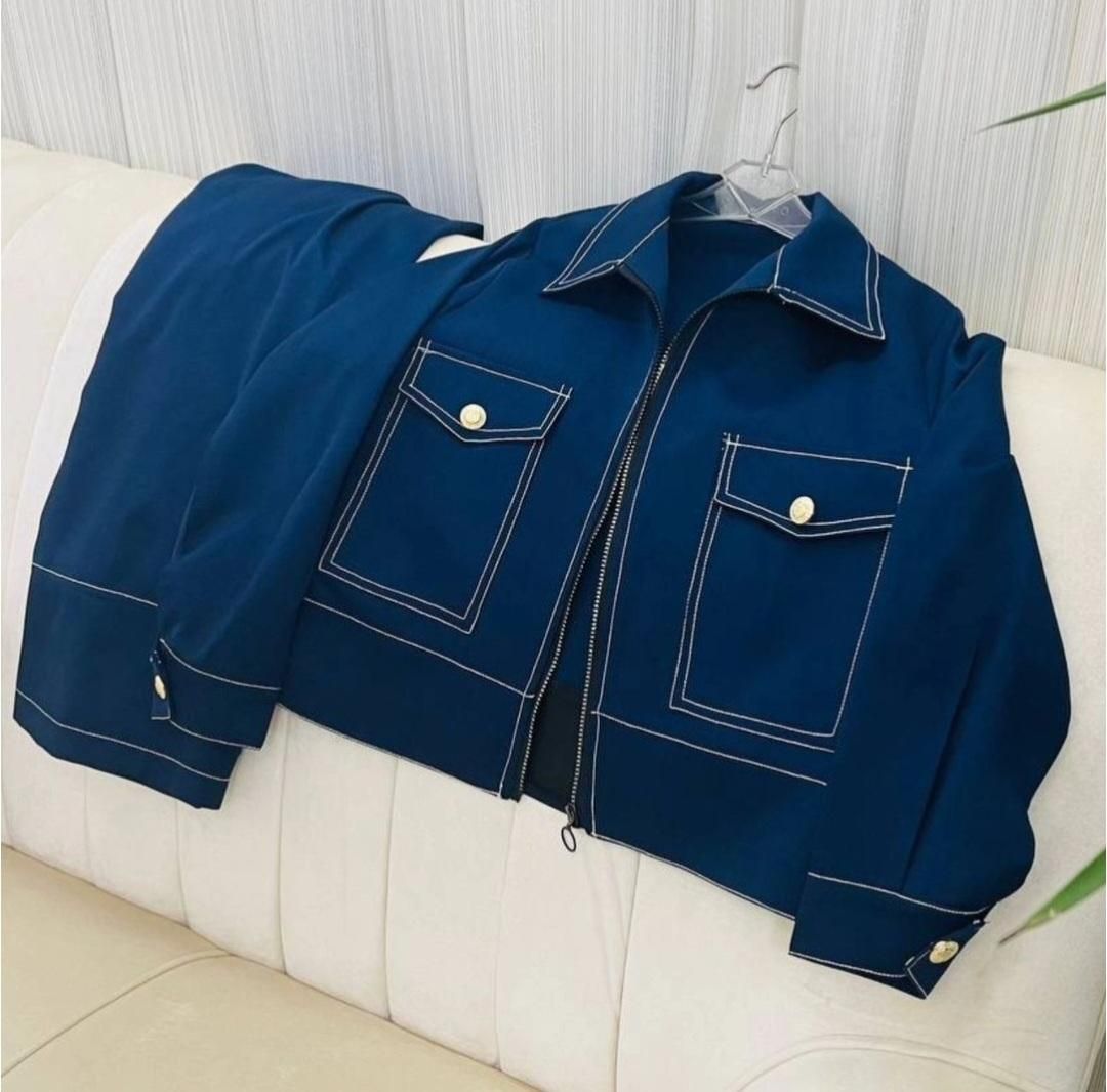 کت و دامن|لباس|پیشوا, |دیوار