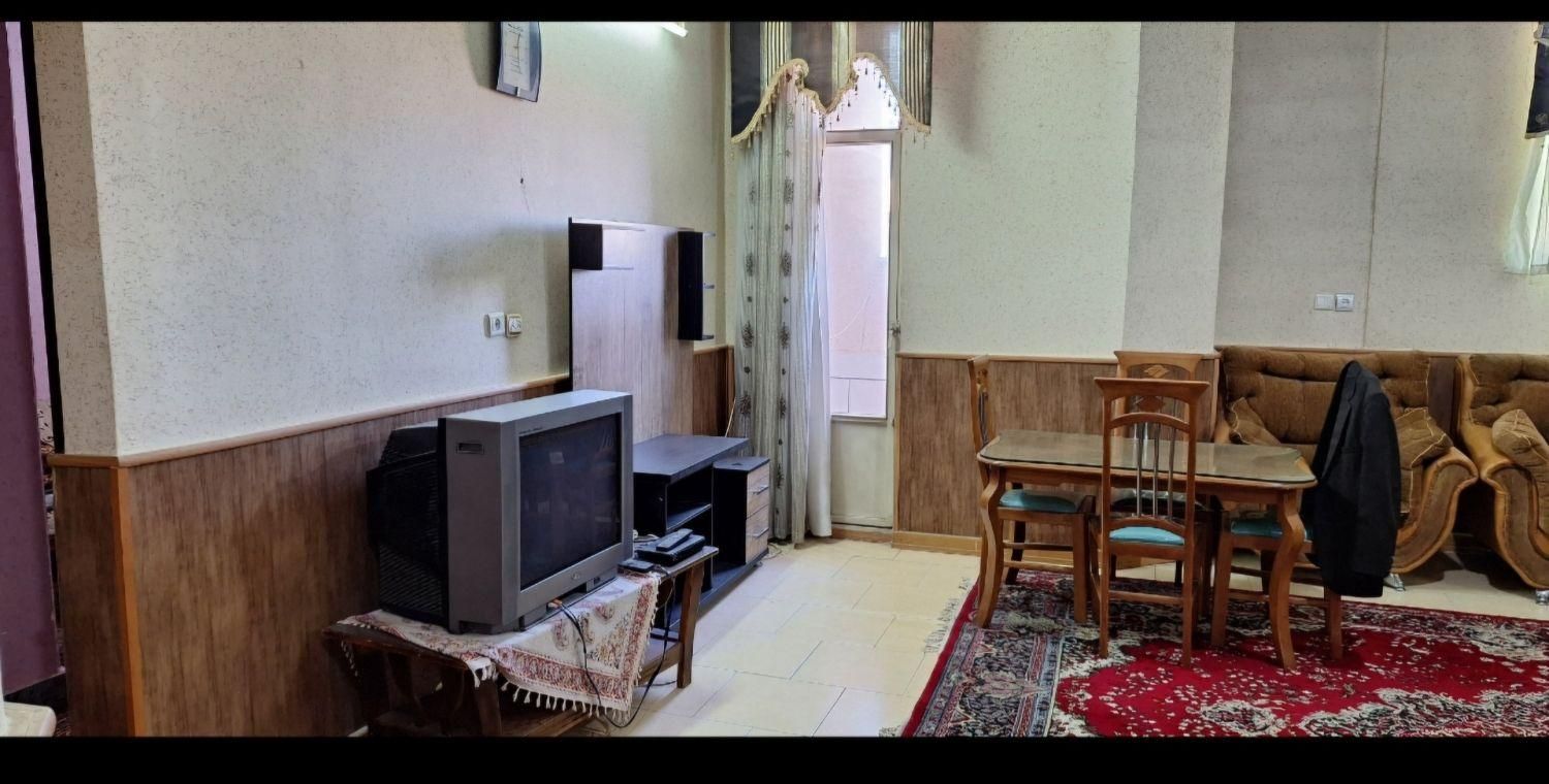اجاره روزانه/هفتگی/ماهانه آپارتمان ۷۵ متری|اجارهٔ کوتاه‌مدت آپارتمان و سوئیت|شاهین‌شهر, طالقانی|دیوار