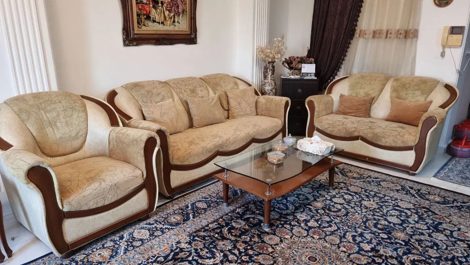 مبل ۷ نفره و میز نهار خوری ۸ نفره|مبلمان خانگی و میز عسلی|رشت, جهاد|دیوار