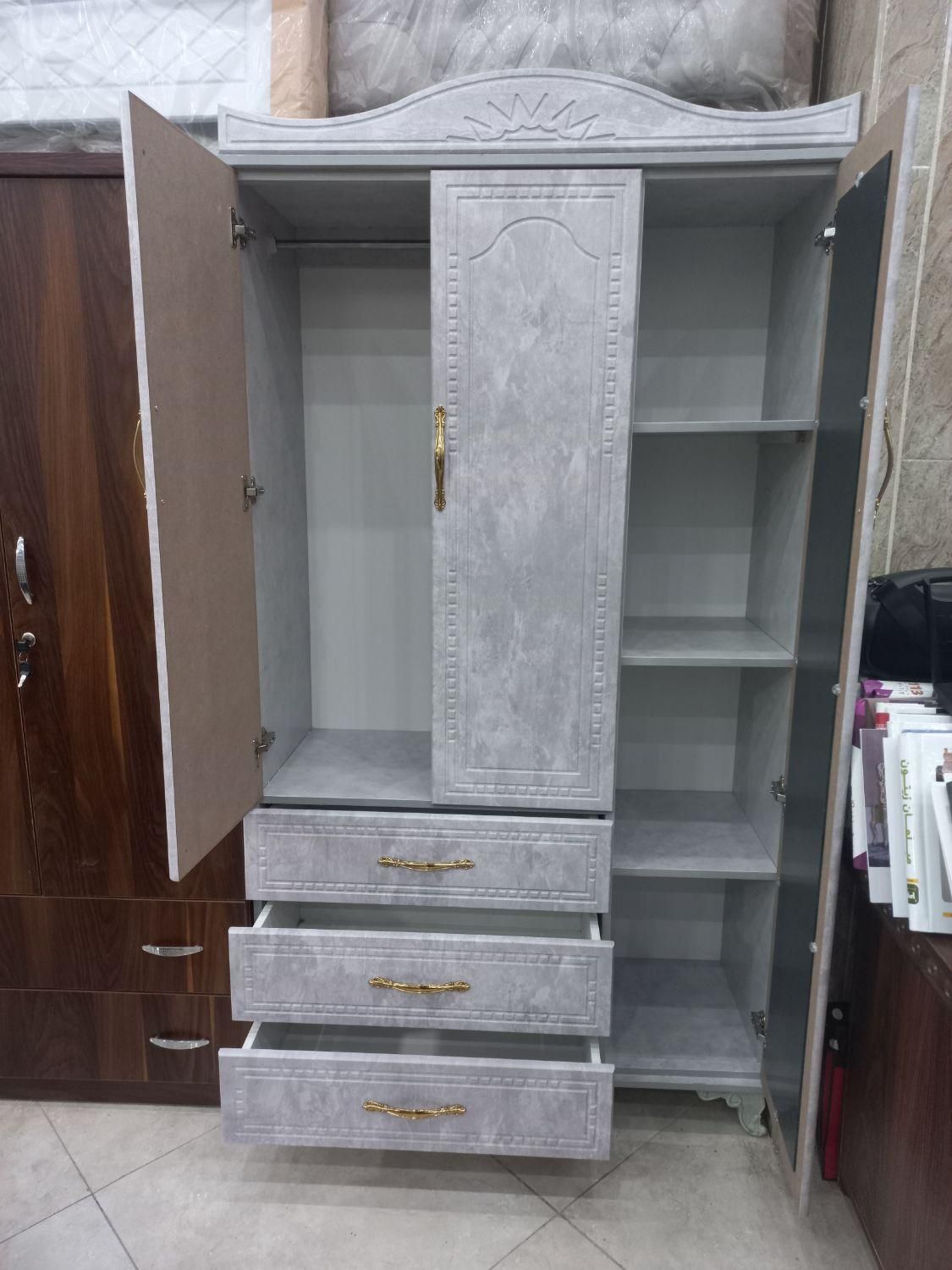 کمد سه در ممبران وکیوم عرض۱۰۵،دراور ،جالباسی|جاکفشی، کمد، دراور|هشتگرد, شهرک ولیعصر (مصلی)|دیوار