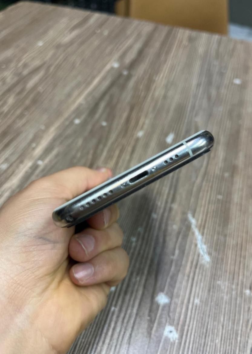 اپل iPhone 11 Pro با حافظهٔ ۶۴ گیگابایت|موبایل|تبریز, |دیوار