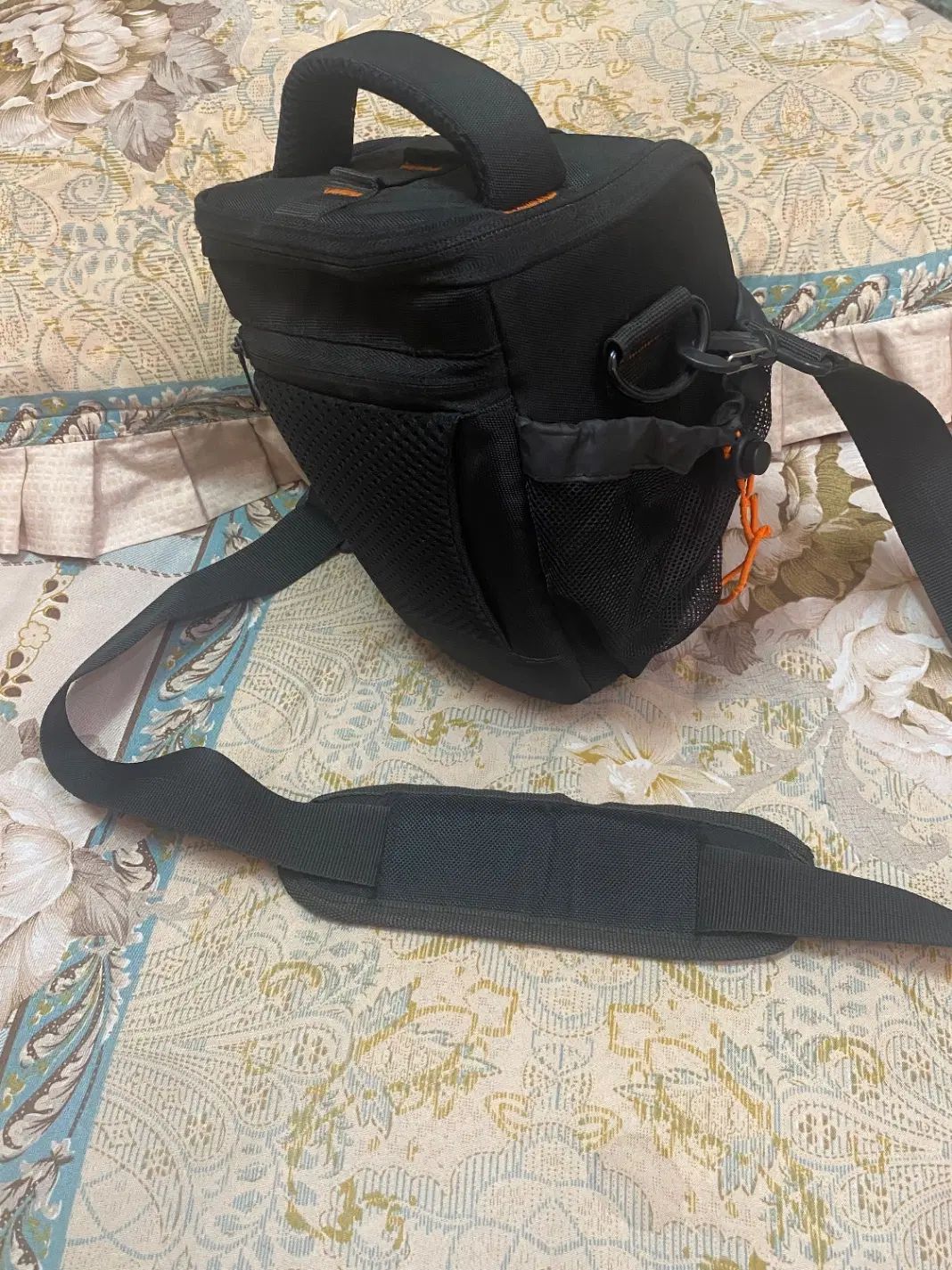 دوربین canon4000D|دوربین عکاسی و فیلم‌برداری|کرج, شهرک اوج|دیوار