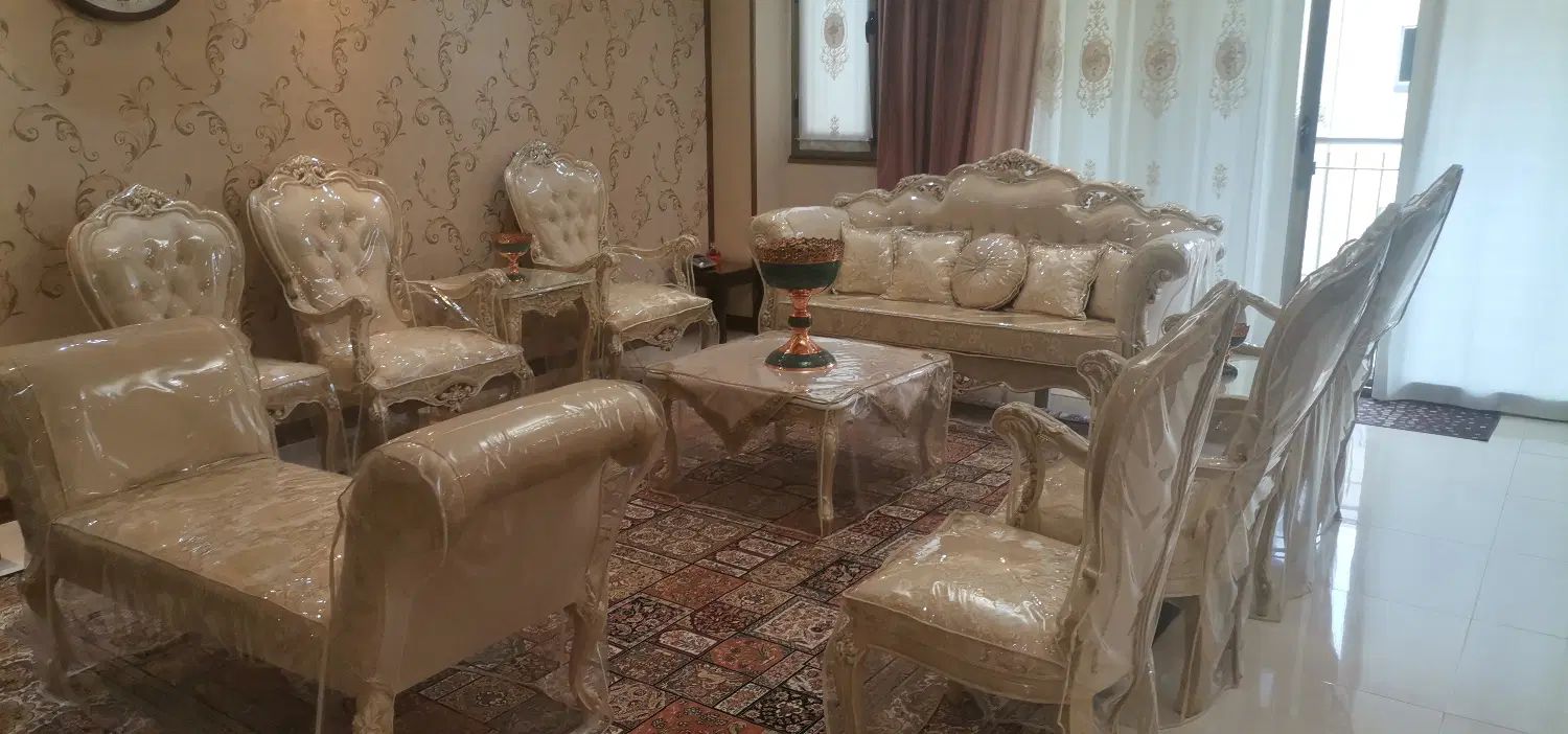 فروش مبلمان و میز ناهارخوری درحد نو رنگ مرمری|مبلمان خانگی و میز عسلی|اصفهان, سروستان|دیوار