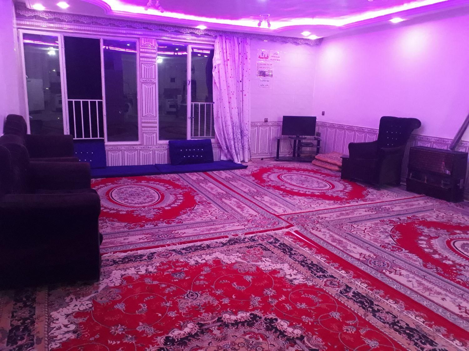 اجاره ویلا استخر دار منزل   زایندرود زمانخان|اجارهٔ کوتاه‌مدت ویلا و باغ|سامان, |دیوار