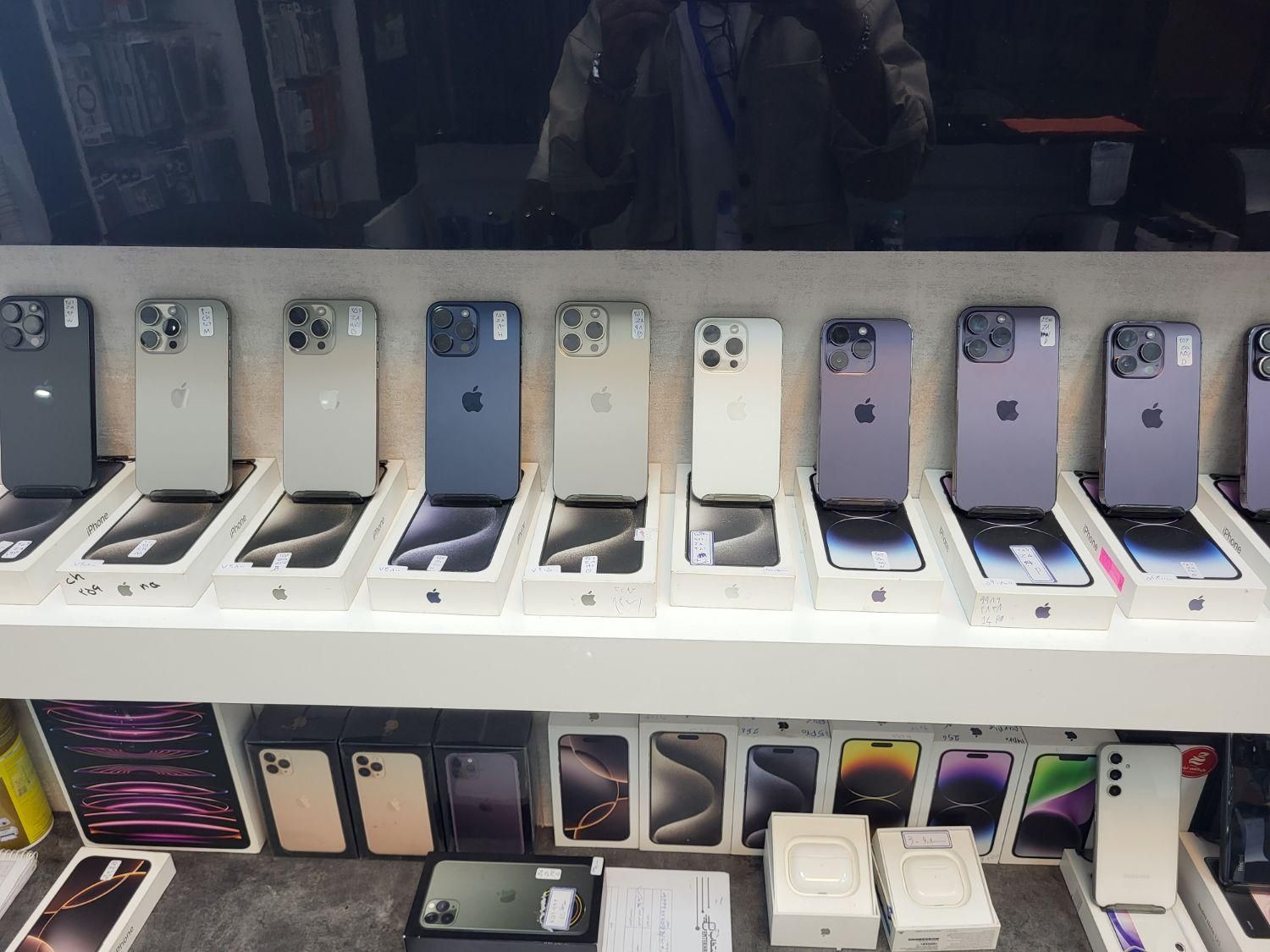 اپل iPhone16 max ایفون ۱۶ مکس|موبایل|اصفهان, احمدآباد|دیوار