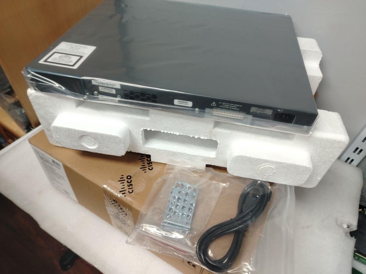 سوییچ شبکه لایه دو ۲۹۶۰ سیسکو cisco|مودم و تجهیزات شبکه|مشهد, ارشاد|دیوار