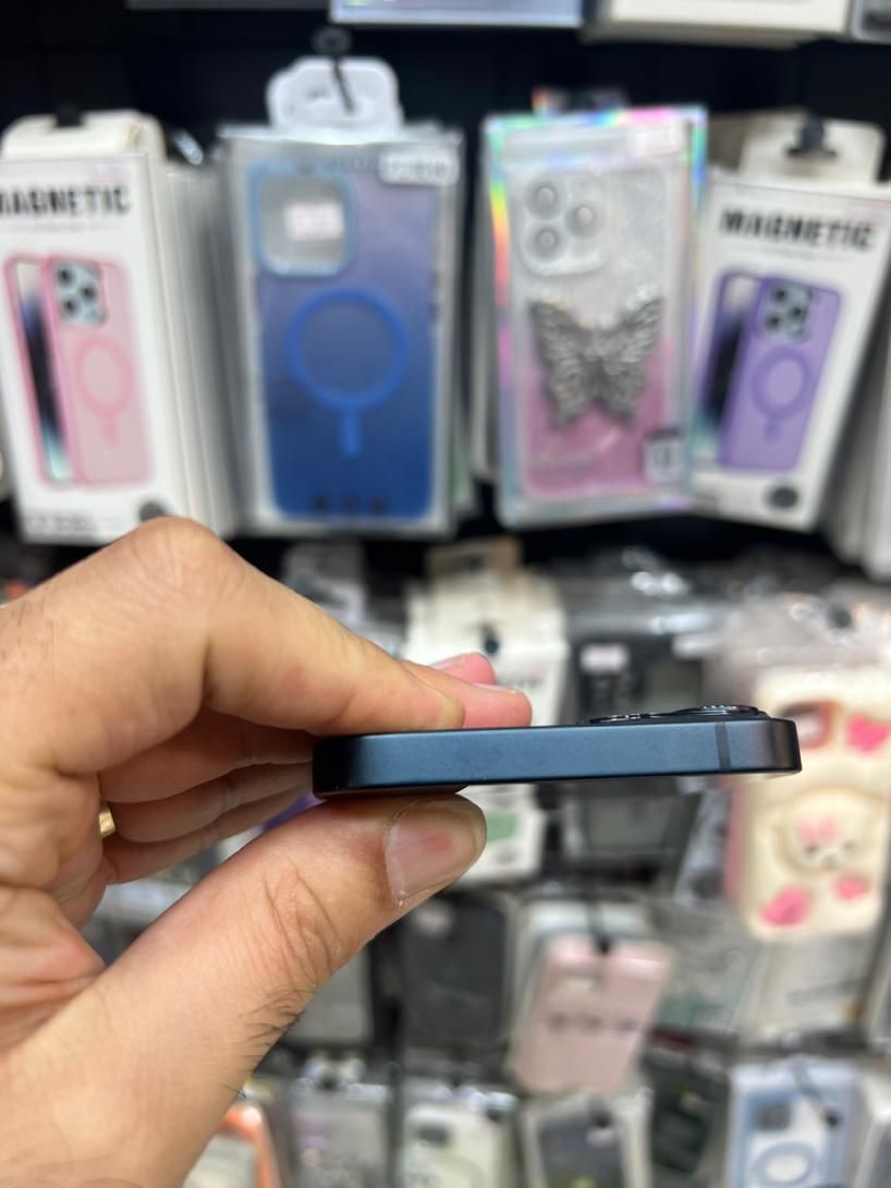 اپل iPhone 13 با حافظهٔ ۱۲۸ گیگابایت|موبایل|رشت, معلم|دیوار