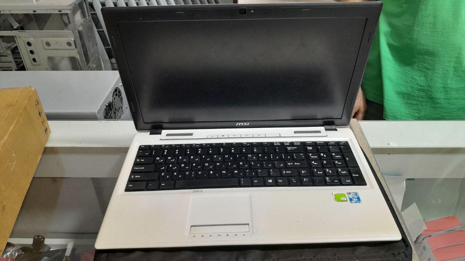 لپ تاپ MSI سفید رنگ... هارد 500 گیگ|رایانه همراه|کرج, عظیمیه|دیوار