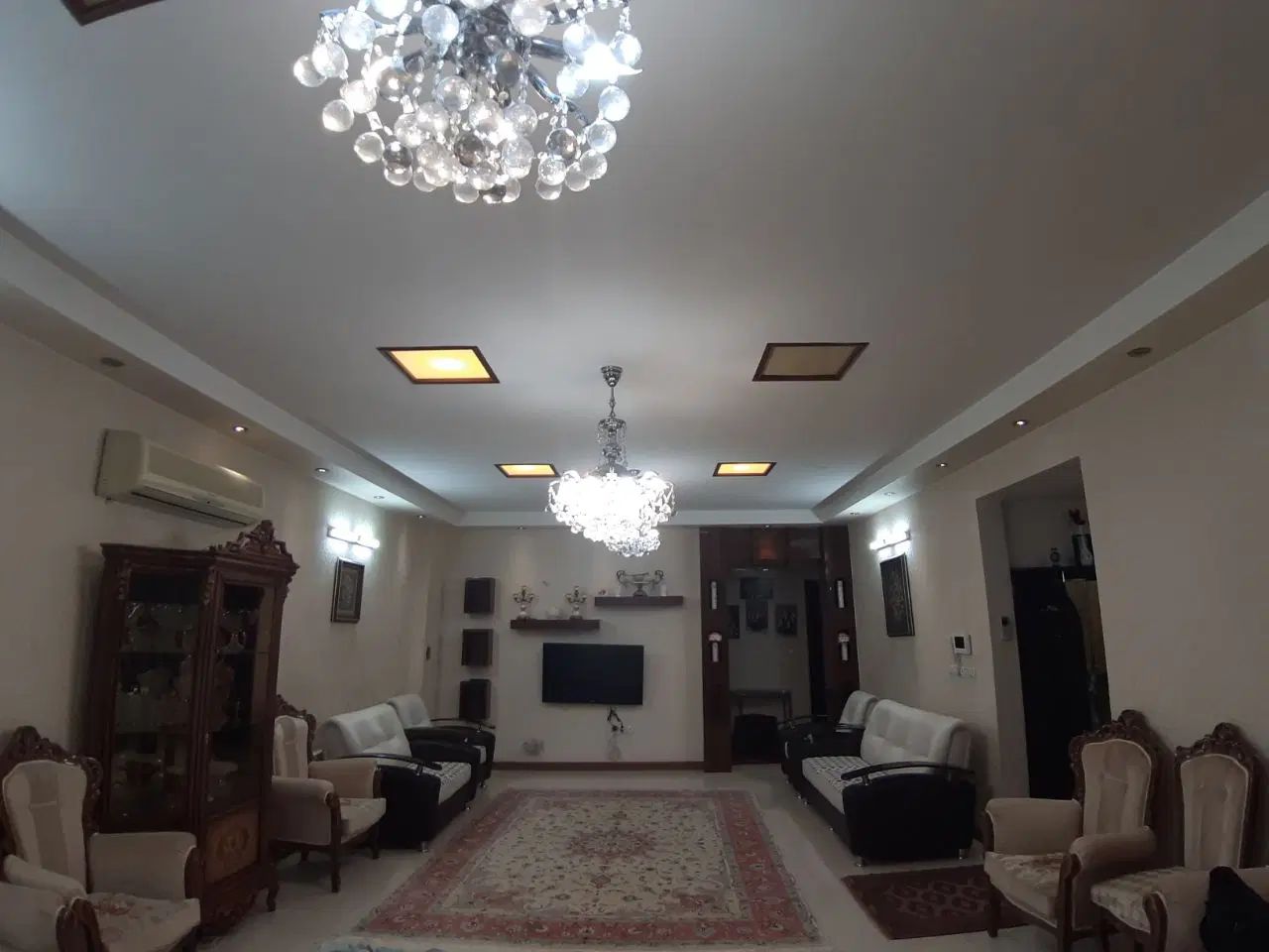 ویلایی۲۵۰متری باآسانسورسیدرضی قبل فرهنگ|فروش خانه و ویلا|مشهد, فرهنگ|دیوار