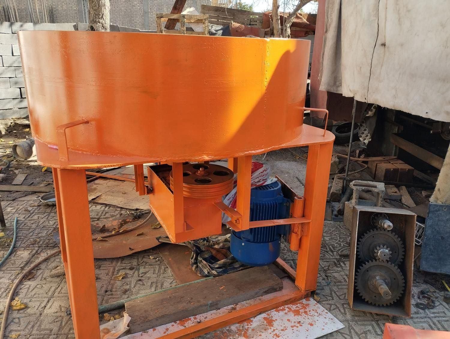 دستگاهای بلوک زنی ، مخلوط کن ، میز ویبره|ماشینآلات صنعتی|شیراز, گویم|دیوار