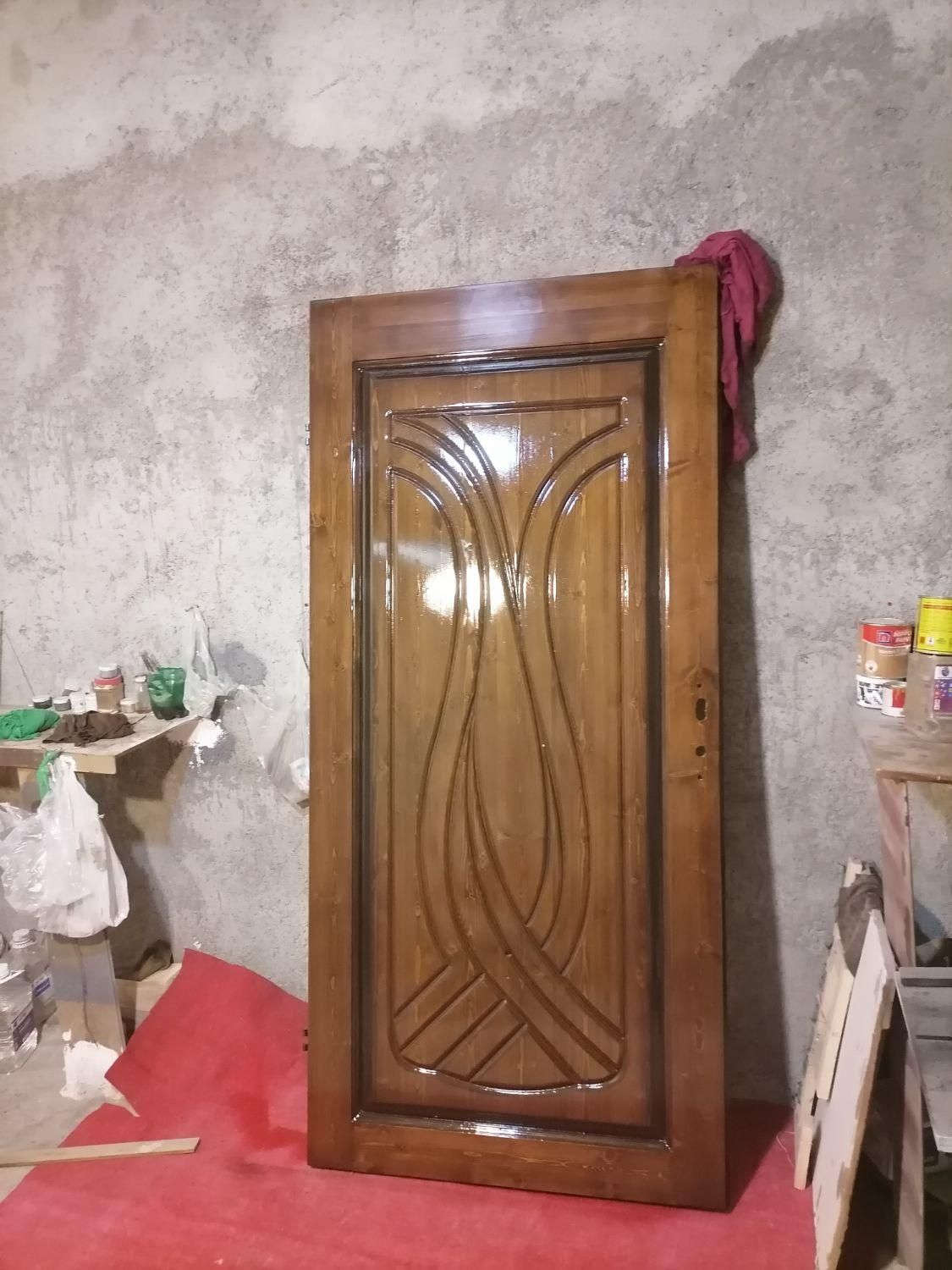 رنگکاری دربهای چوبی.،پاسنگی وصندلی.|خدمات پیشه و مهارت|اسلام‌شهر, ده عباس|دیوار