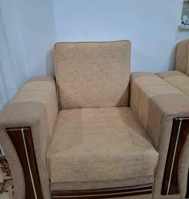 مبل تخت خواب شو|مبلمان خانگی و میز عسلی|کوه چنار, |دیوار