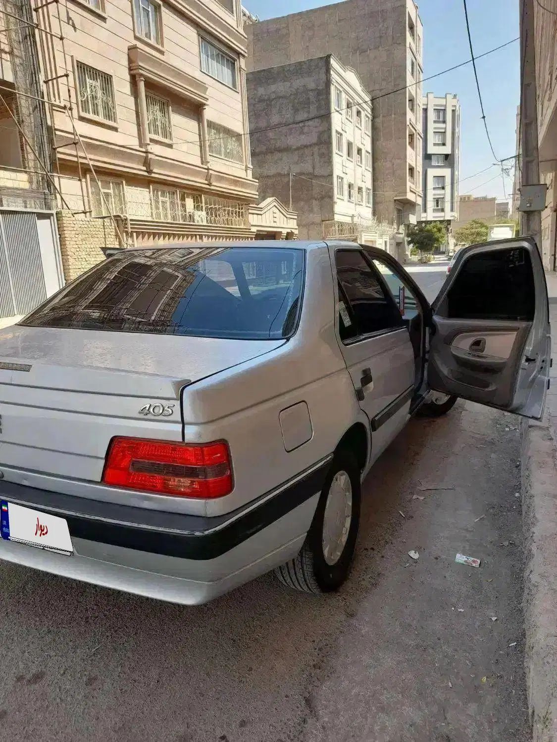 پژو 405 SLX مدل 89 کم کارکرد تمیز|خودرو سواری و وانت|کرج, کمال‌شهر|دیوار