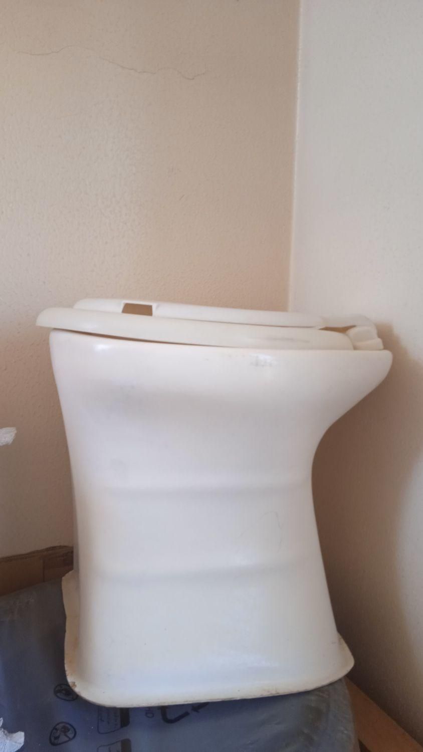 توالت فرنگی سیار|لوازم سرویس بهداشتی|هشتگرد, فاز ۷ مهستان|دیوار