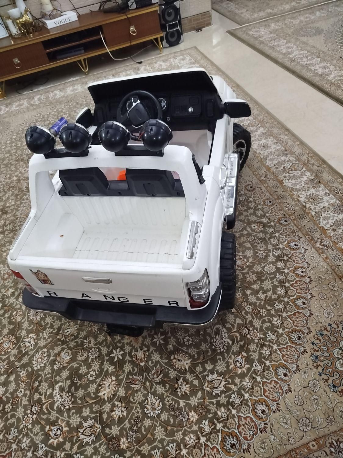 ماشین شارژی درحد نو|اسباب‌‌بازی|امیدیه, |دیوار