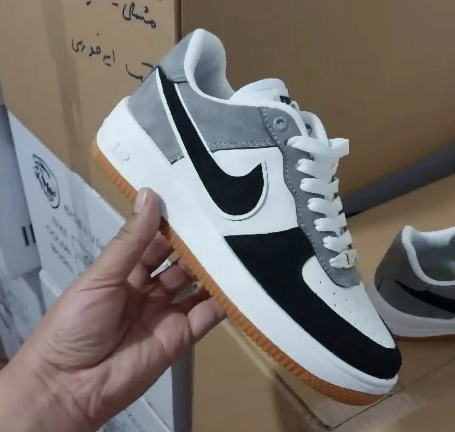 اسپرت (( NIKE AIR FORCE )) خوش پا|کیف، کفش، کمربند|اصفهان, مصلی|دیوار