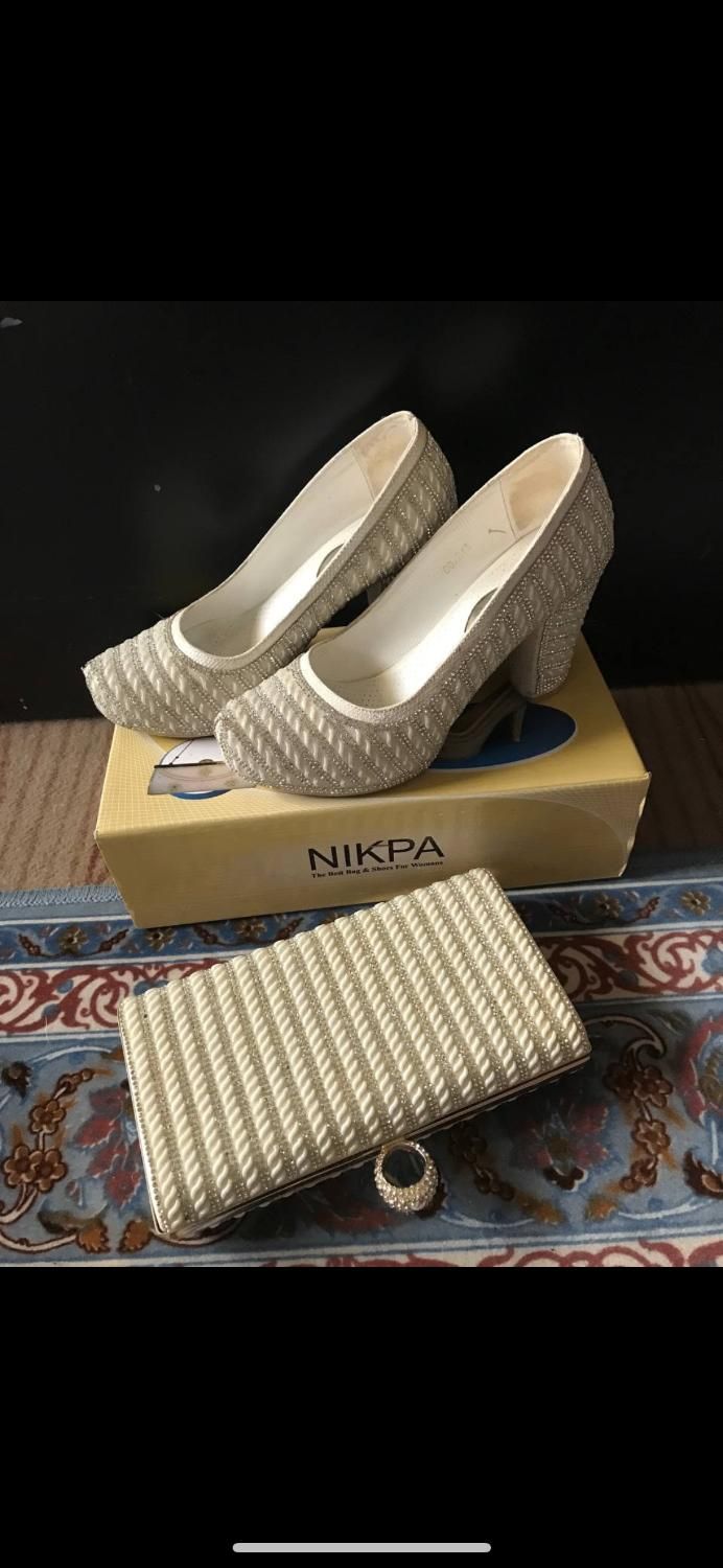 کیف کفش|کیف، کفش، کمربند|هشتگرد, فاز ۱ مهستان|دیوار