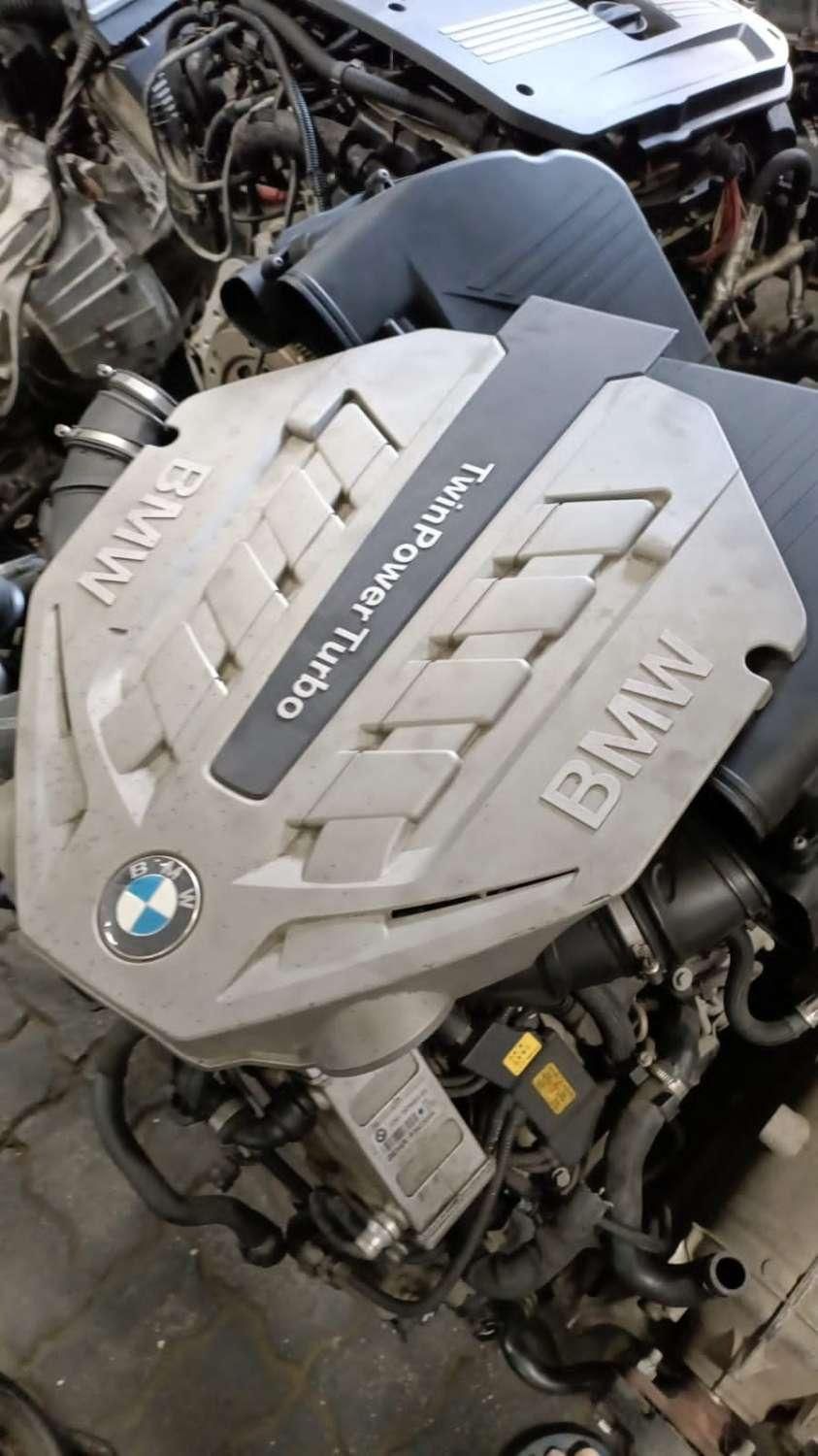 سرسیلندر بی ام و موتور N62 L/R|قطعات یدکی و لوازم جانبی|اصفهان, احمدآباد|دیوار