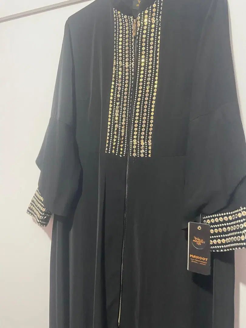 مانتو زنانه|لباس|تهران, آسمان|دیوار