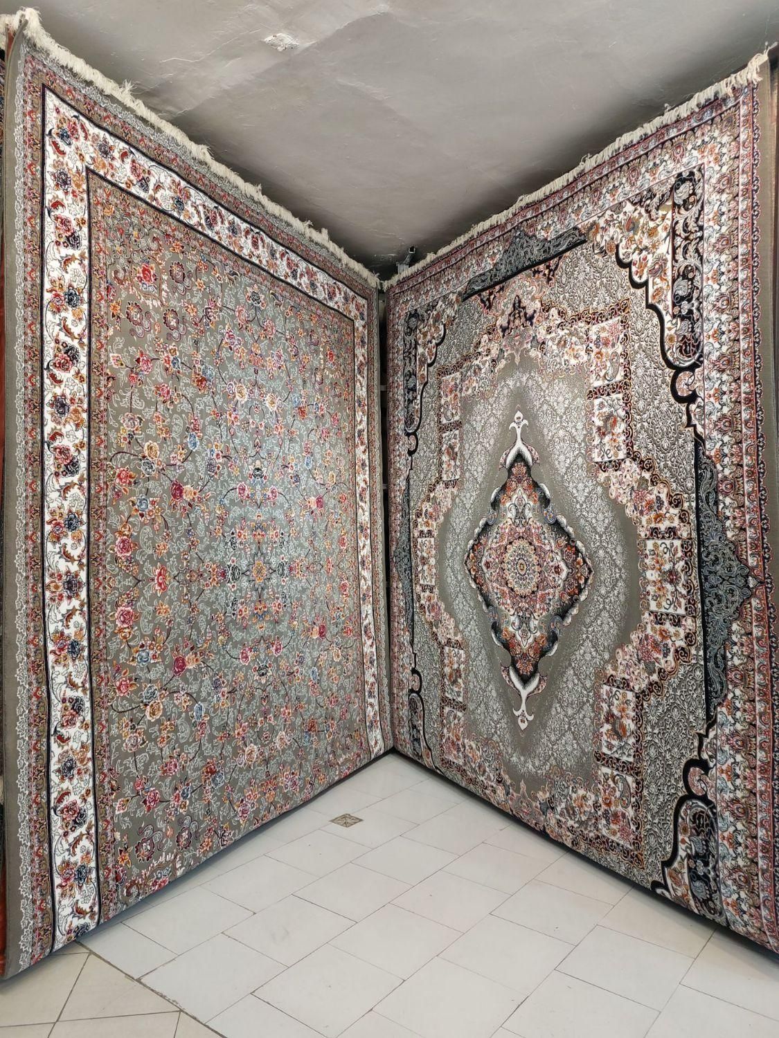 فرش۱۲متری ۷۰۰شانه ۲۵۵۰ تراکم نخ ورجین اصل ضمانتی|فرش|مشهد, طلاب|دیوار